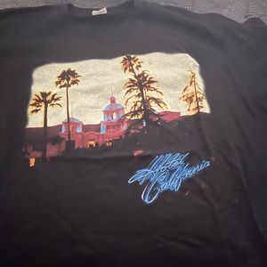 Hotel California/Eagles 2010 Official Tour T-Shirt